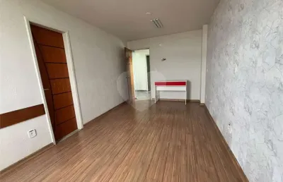 Sala comercial para alugar na Rua Doutor Alfredo Backer, Mutondo, São Gonçalo