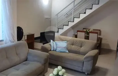 Casa com 3 quartos à venda na Rua Demócrito da Cunha Silveira, Piratininga, Niterói