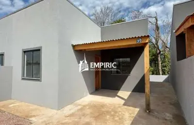 Casa com 2 quartos à venda na Rua Luiz Leonardo Dos Santos, 100, Uvaranas, Ponta Grossa