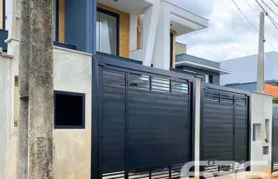 Casa com 3 quartos à venda na Rua Santa Catarina, 746, Floresta, Joinville