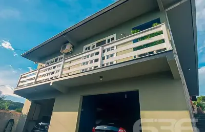 Casa com 4 quartos à venda na Rua Santa Catarina, 802, Floresta, Joinville
