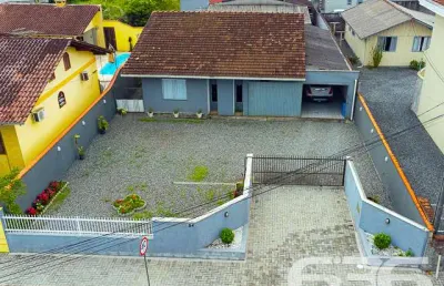 Casa com 3 quartos à venda na Rua Quinze de Novembro, 84, Vila Nova, Joinville