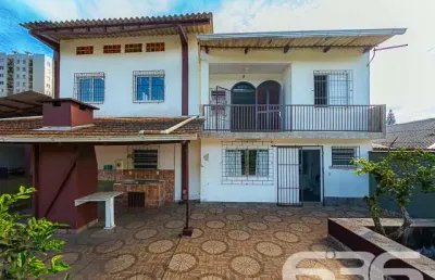 Casa com 3 quartos à venda na Rua Coronel Procópio Gomes, 93, Bucarein, Joinville
