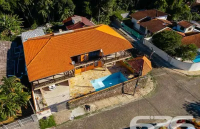 Casa com 3 quartos à venda na Rua Santa Catarina, 367, Floresta, Joinville