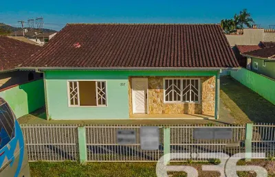 Casa com 3 quartos à venda na Rua Quinze de Novembro, 257, Vila Nova, Joinville