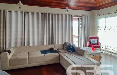 Casa com 4 quartos à venda na Rua Tenente Antônio João, 771, Bom Retiro, Joinville