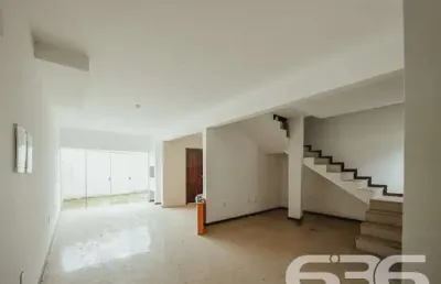 Casa com 3 quartos à venda na Voluntários Da Patria, 905, Itaum, Joinville