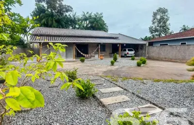Casa com 3 quartos à venda na Benício Felipe Da Silva, 130, Adhemar Garcia, Joinville
