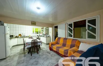 Casa com 3 quartos à venda na Valença, 134, Guanabara, Joinville