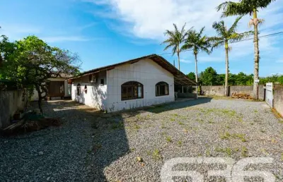 Casa com 3 quartos à venda na Albano Schimdt, 225, Boa Vista, Joinville
