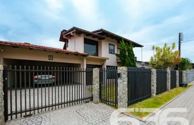 Casa com 4 quartos à venda na Rua Papa João XXIII, 460, Iririú, Joinville
