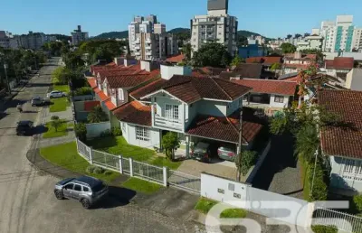 Casa com 3 quartos à venda na Rua Almirante Jaceguay, 271, Santo Antônio, Joinville