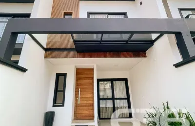 Casa com 3 quartos à venda na Rua Quinze de Novembro, Glória, Joinville