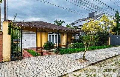 Casa com 3 quartos à venda na Pastor Guilherme Raú, 53, Saguaçu, Joinville