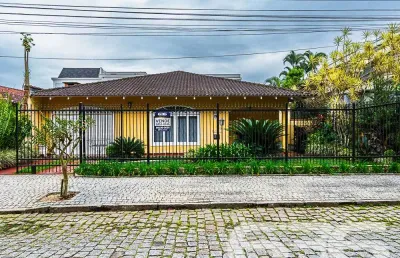 Casa com 3 quartos à venda na Pastor Guilherme Raú, 53, Saguaçu, Joinville