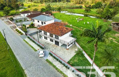 Casa com 6 quartos à venda na Olávo Bilac, 610, Pirabeiraba, Joinville