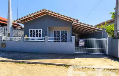Casa com 3 quartos à venda na Amândio Cabral, 270, Centro, Balneário Barra do Sul