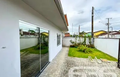 Casa com 3 quartos à venda na Rua Papa João XXIII, 478, Iririú, Joinville