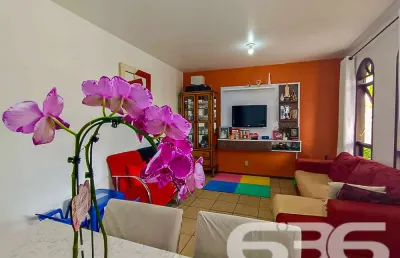 Casa com 3 quartos à venda na Voluntários Da Patria, 235, Itaum, Joinville