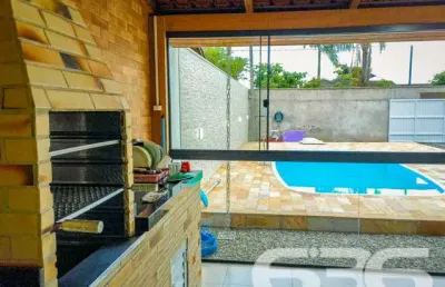 Casa com 2 quartos à venda na Perequê, 330, Pinheiros, Balneário Barra do Sul