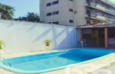 Casa com 5 quartos à venda na Rua Alexandre Schlemm, 228, Anita Garibaldi, Joinville
