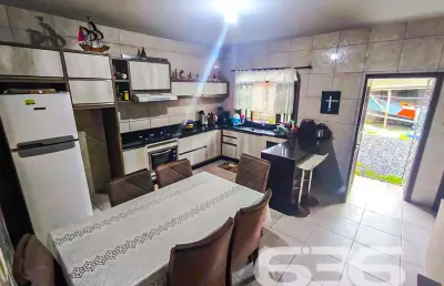 Casa com 4 quartos à venda na Rua Monsenhor Gercino, 180, João Costa, Joinville