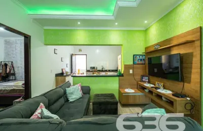 Casa com 6 quartos à venda na Benício Felipe Da Silva, 130, Adhemar Garcia, Joinville