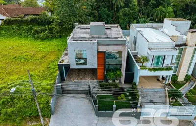 Casa com 4 quartos à venda na Rua Santa Catarina, 1012, Floresta, Joinville