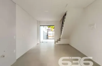 Casa com 3 quartos à venda na Rua Papa João XXIII, 184, Iririú, Joinville
