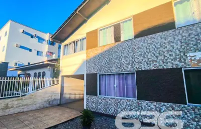 Casa com 10 quartos à venda na Rua Papa João XXIII, 87, Iririú, Joinville