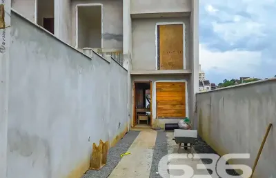 Casa com 2 quartos à venda na Benício Felipe Da Silva, 710, Adhemar Garcia, Joinville