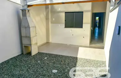 Casa com 2 quartos à venda na Rua Tuiuti, 889, Aventureiro, Joinville