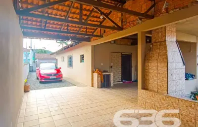 Casa com 3 quartos à venda na Rua Tuiuti, 562, Aventureiro, Joinville