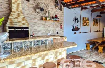 Casa com 3 quartos à venda na Rua Almirante Jaceguay, 118, Costa e Silva, Joinville
