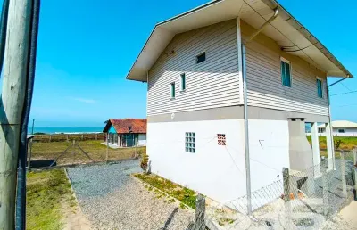 Casa com 3 quartos à venda na Rua Edgart Tiburtius, 50, Praia do Ervino, São Francisco do Sul