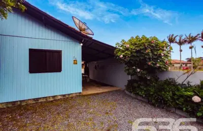Casa com 3 quartos à venda na Rua Pelicano, 35, Barra do Itapocú, Araquari