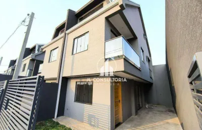 Sobrado no alto boqueirão com 04 quartos sendo uma suíte