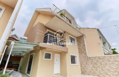 Casa em condomínio fechado com 3 quartos à venda na rua pacífico guimarães teixeira filho, 267, uberaba, curitiba por r$ 598.000
