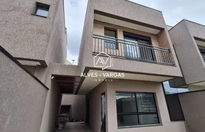 Casa com 3 quartos à venda na rua aleixo bettega, 408, novo mundo, curitiba por r$ 699.000