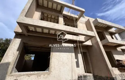 Casa em condomínio fechado com 3 quartos à venda na rua maria simão campos, 82, uberaba, curitiba por r$ 720.000