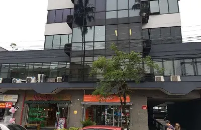 Conjunto/sala no bairro menino deus em porto alegre