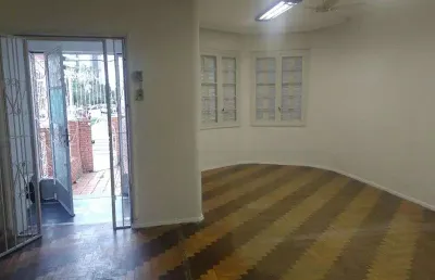 Casa com 3 quartos à venda na Rua Doutor Oscar Bittencourt, Menino Deus, Porto Alegre