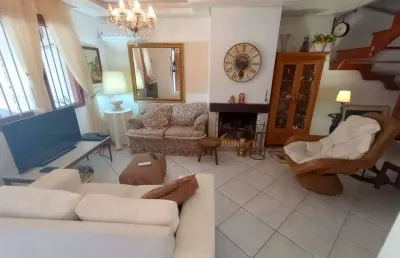 Casa com 3 quartos à venda na Rua Claudio da Silva Pinto, Espírito Santo, Porto Alegre