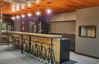 Apartamento com 2 quartos à venda na Avenida Independência, Independência, Porto Alegre
