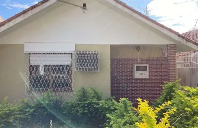 Casa com 3 quartos à venda na Acesso Dos Hibiscos (Cj Res Jd Medianeira), Medianeira, Porto Alegre