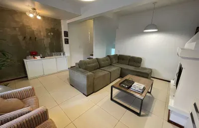 Casa com 3 quartos à venda na Rua Liberal, Tristeza, Porto Alegre