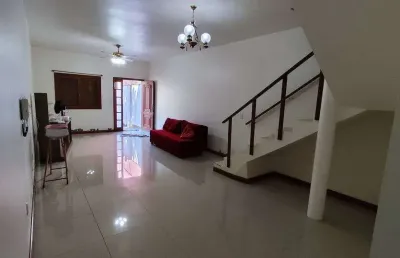 Casa com 3 quartos à venda na Travessa Alexandrino de Alencar, Azenha, Porto Alegre