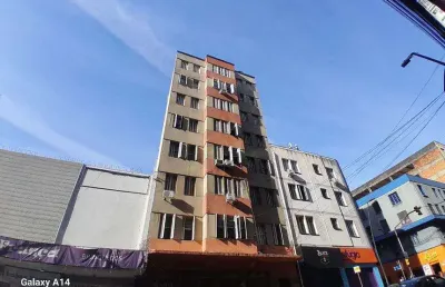 Apartamento com 3 quartos para alugar na Avenida Alberto Bins, Centro Histórico, Porto Alegre