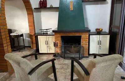 Casa com 3 quartos à venda na Rua Comandai, Cristal, Porto Alegre