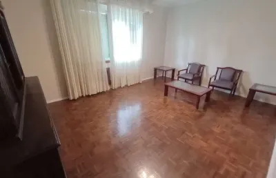 Apartamento com 3 quartos para alugar na Rua Rafael Saadi, Menino Deus, Porto Alegre